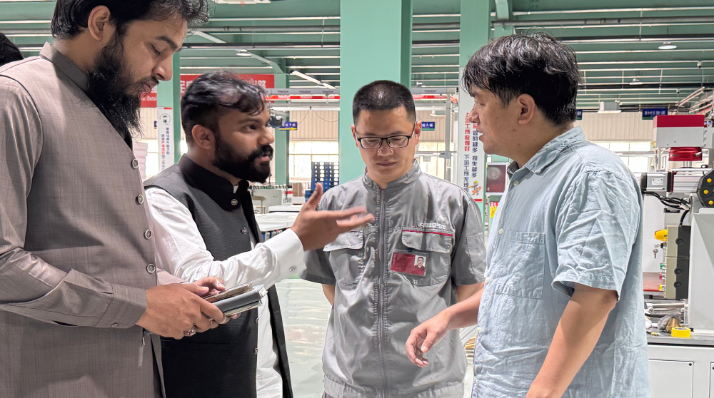 SolarEast Energy Storage Factory Hosts Pakistani Clients: Co-Exploring the New Future of Energy Storage