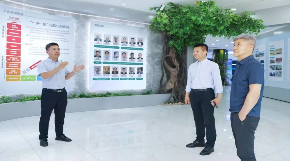 Wang Shi, Founder of Vanke Group and DeepRock Group, Visits SolarEast to Explore Carbon Collaboration and Build a Green Future
